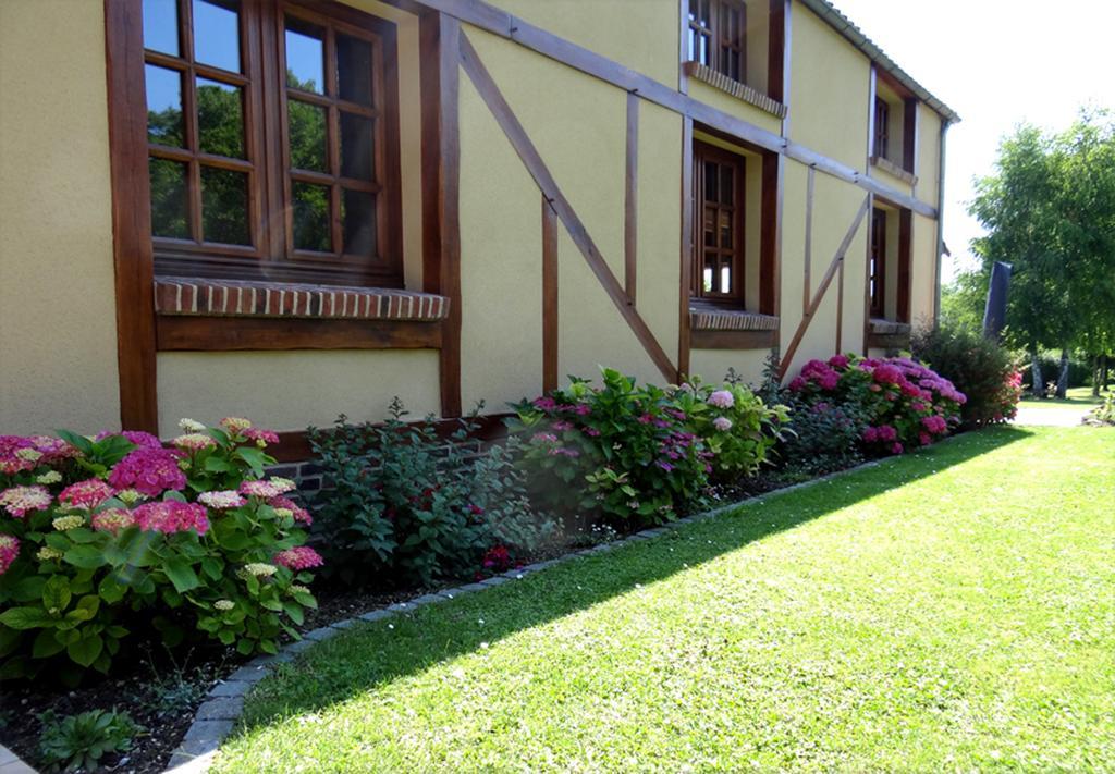 Bed and Breakfast Le Chemin D'Ulphe Boves Exterior foto
